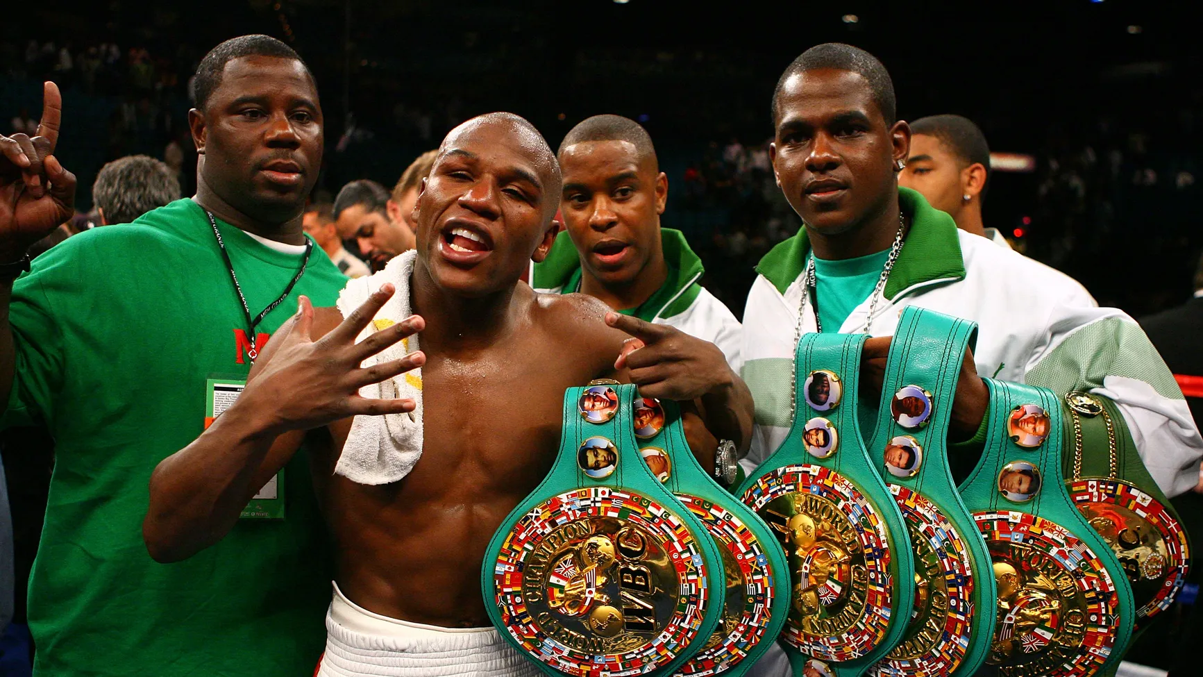 Mike Tyson vs Floyd Mayweather Guide