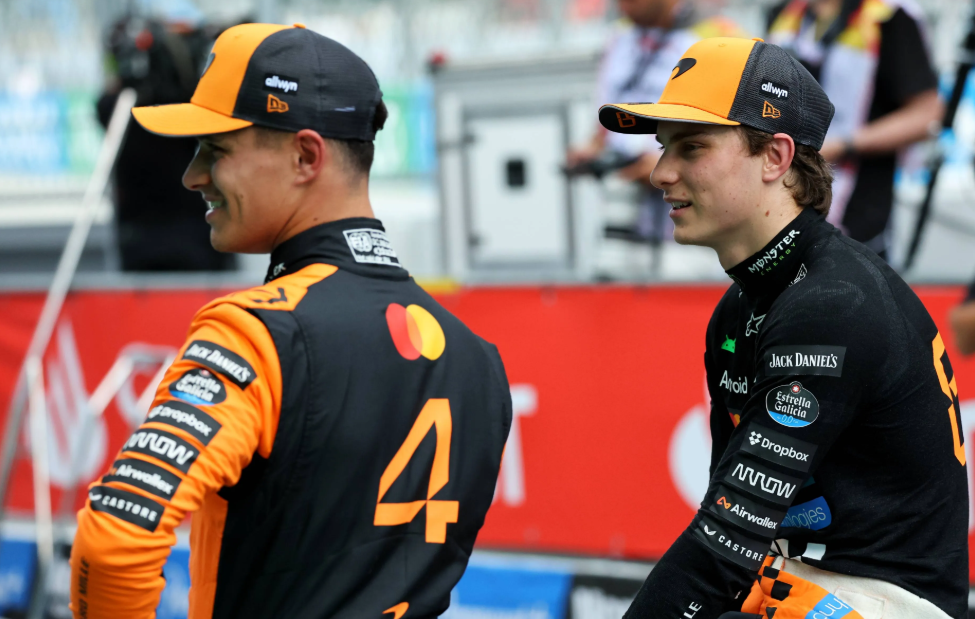 Carlos Sainz left shocked by Binotto’s admission about Lewis Hamilton 2